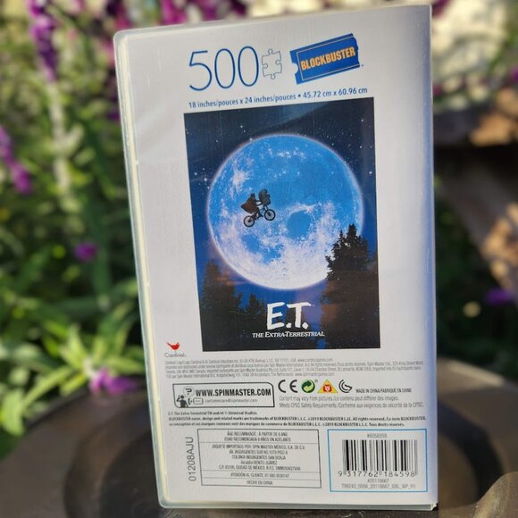 NEW 500 Pieces Jigsaw Puzzle ET E.T. Spin Master Game in Retro Blockbuster VHS C - Picture 3 of 9
